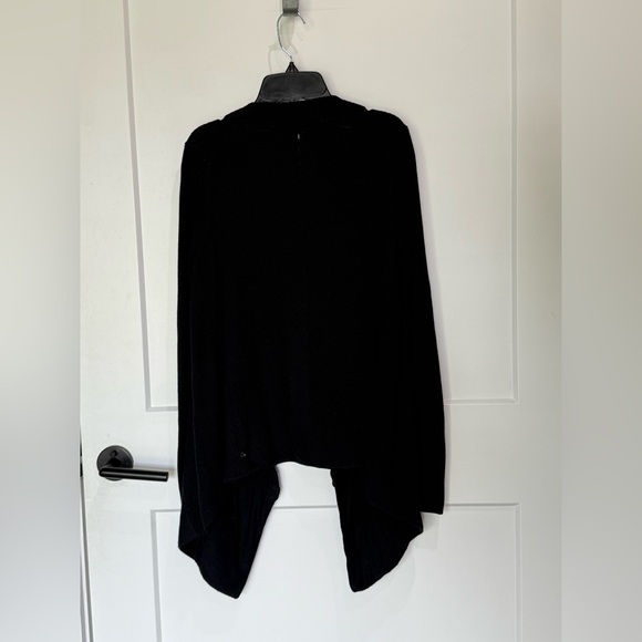 Lululemon Resolution Wrap - Picture 4 of 16